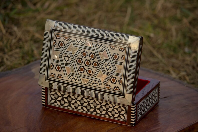 Vintage Egyptian Inlaid Mother Of Pearl Wooden Jewelry Box Image 0