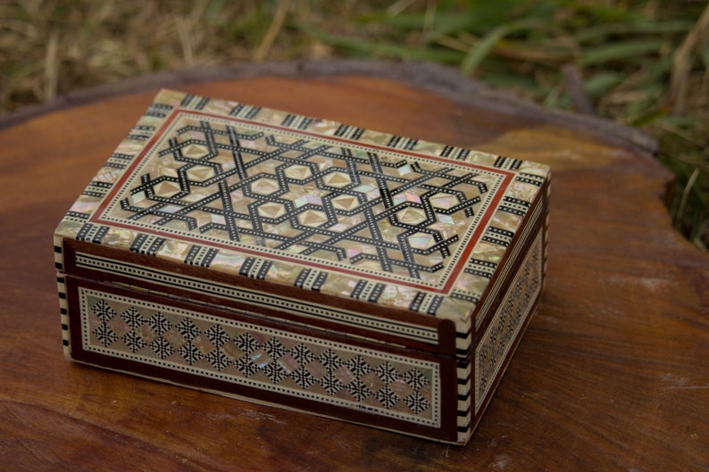 Egyptian Inlaid Mother Of Pearl Wooden Jewelry Box Rhythmic Image 0
