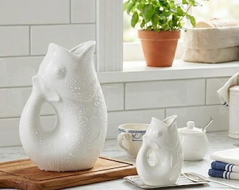 Jarra blanca, cremera y toallas, juego de 5