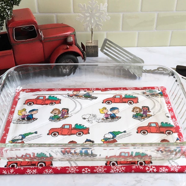 Large 9" x 13" Sledding with Snoopy, Hot Pad, Trivet, Casserole, Peanuts Gang, Charlie Brown, Woodstock, Under 15 Dollars, Snowflake