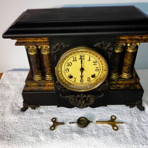 1920's New Haven Mantel Shelf Clock Working Correctly