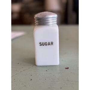 Vintage 1940s Hotpoint Milk Glass Sugar Shaker With Metal Lid 5 Inches Tall