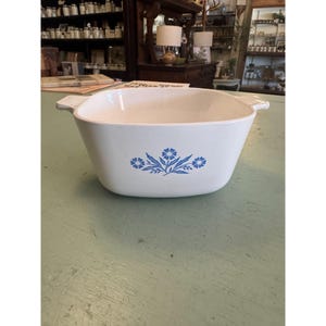 Vintage Corning Ware Cornflower 1 3/4 Qt Casserole Dish P 1 3/4B