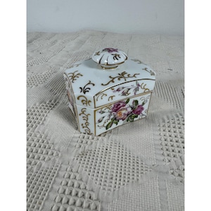 Vintage Matson Hand Painted Porcelain Trinket Box w Floral and Gold Design Japan