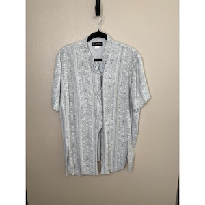 Vintage David Rose Womens Button-Up Blouse 18/20 White Gray Elegant Paisley