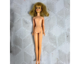 Vintage 1960s Mattel Francie Doll Friend of Barbie Fringe Eyelashes TNT Bendable