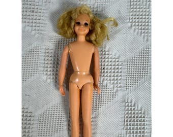 1970 Vintage Living Fluff Doll Friend Of Skipper Blonde Hair Fringe Eyelashes