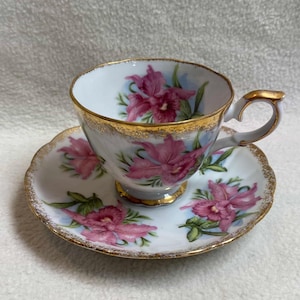 Vintage Pink Iris Teacup and Saucer (#DCG1082)