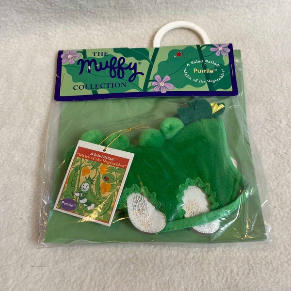The Muffy Collection - Purrlie - 'A Salad Ballad - Waltz of the Vegetables' Outfit - Pea Pod Costume - In Original Opened Packaging (#DL975)