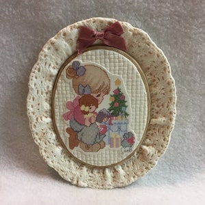 Precious Moments Small Oval Collector Plate - &#39;Tell Me the Story of Jesus&#39; (#PLT367)