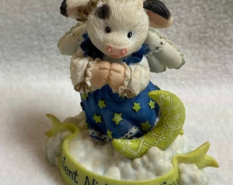 Mary's Moo Moos Figurine - Angel Cow - 'Silent Night.  Holy Cow' - Musical (Motion Activated) (#FIG1232)