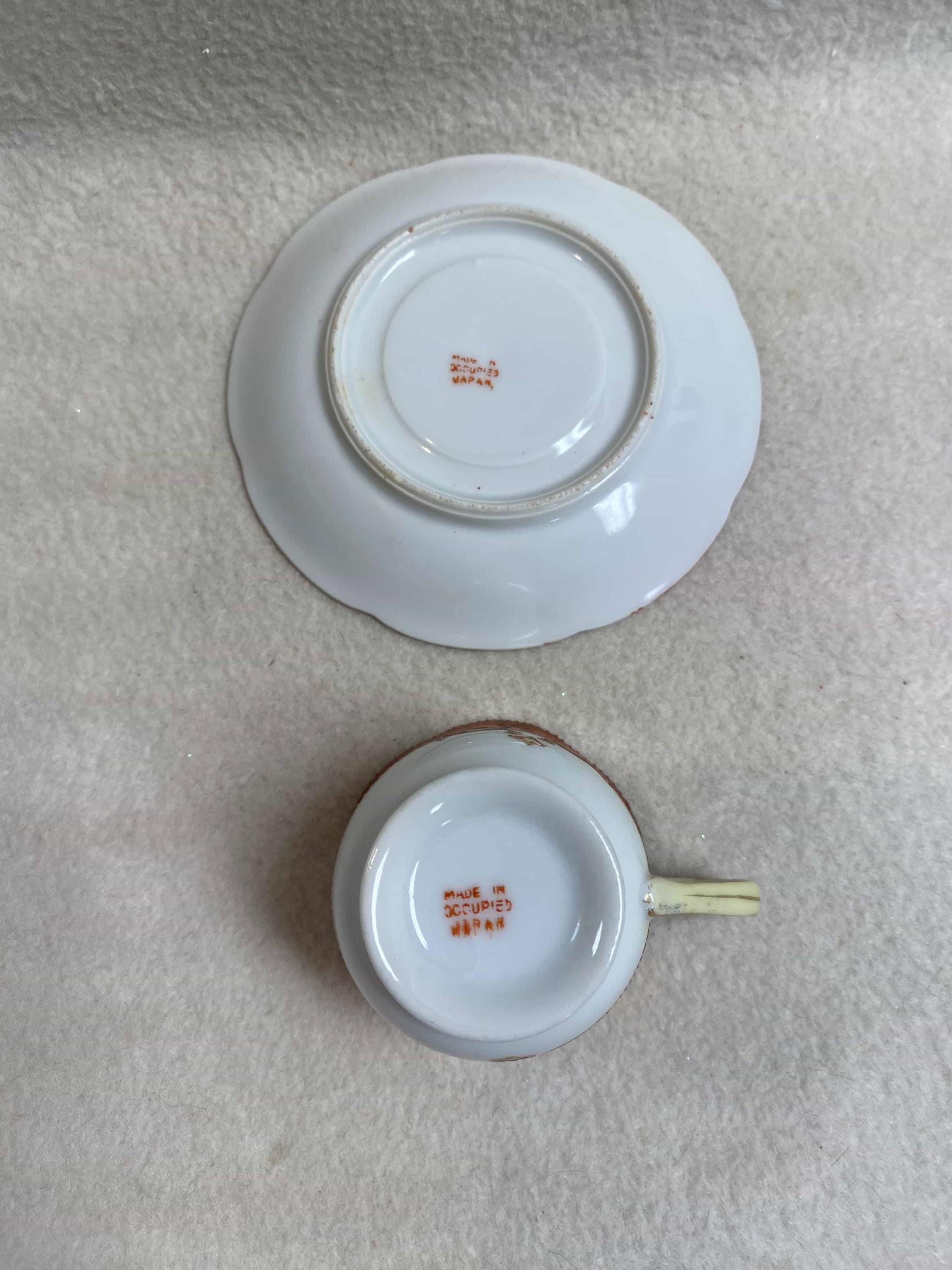 アンティーク カップ＆ ソーサ(occupied JAPAN) Vintage Small Occupied Japan Cup and Saucer (orange/gold