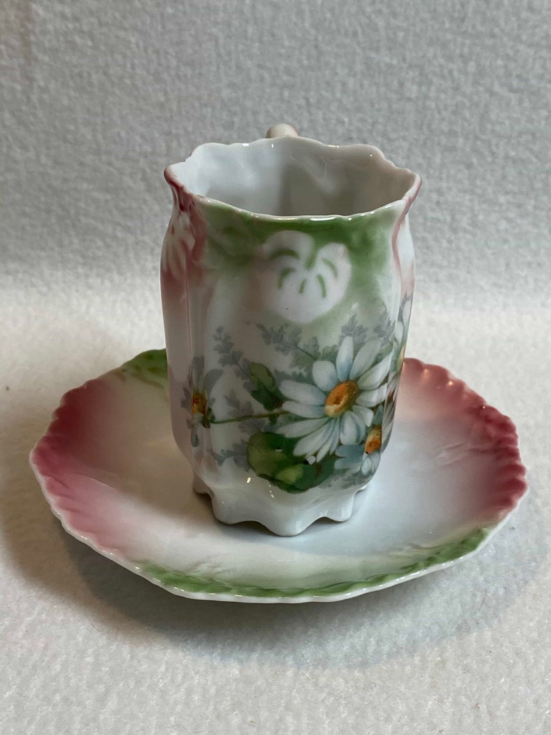 Small Daisy Teacup and Saucer Made in Germany #DCG339
