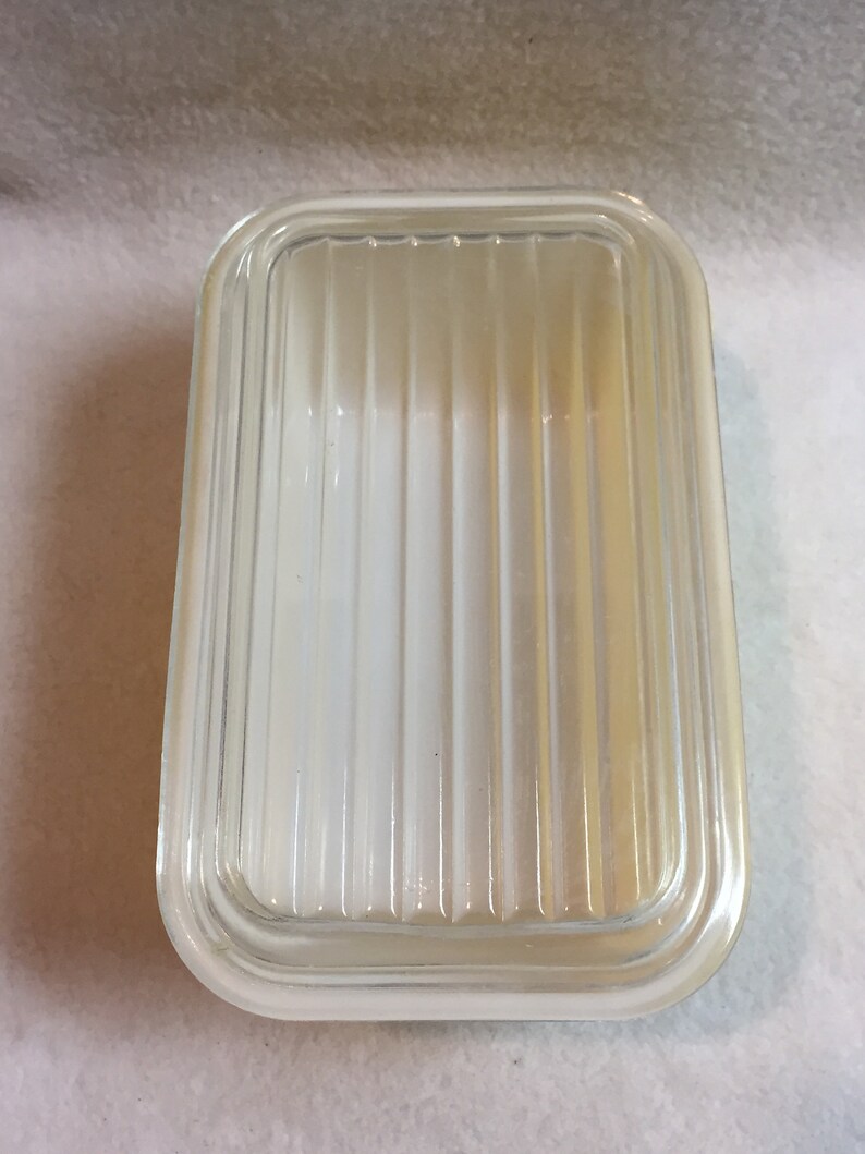 #DCG120 Vintage Pyrex 1.5 Pint Golden Yellow RefrigeratorCasserole Dish with Lid