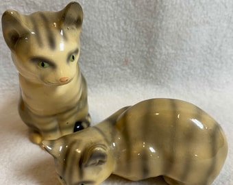 Vintage Gray/yellow Chalkware Cat Figurines - Set of 2