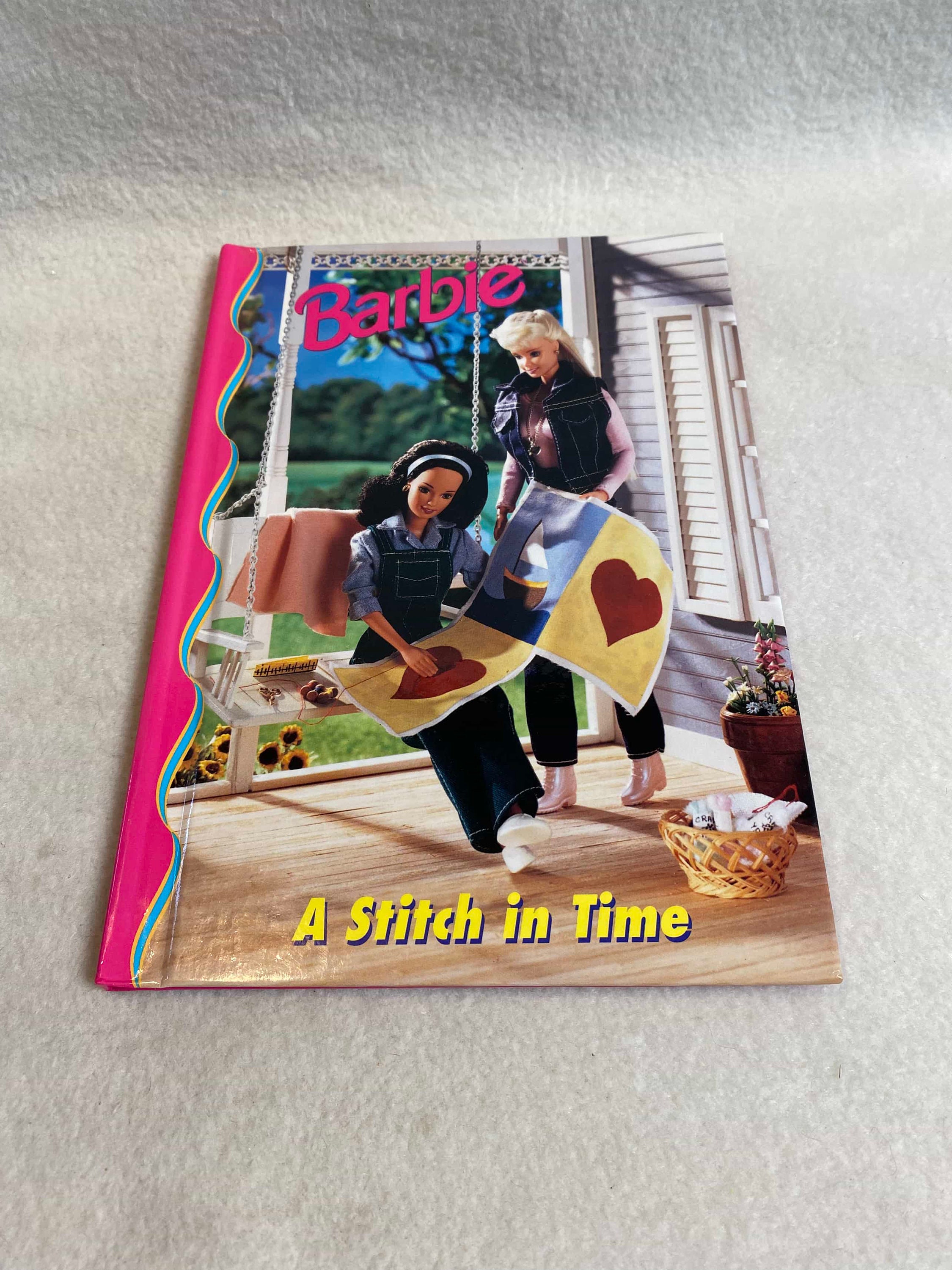 Barbie & Friends Book Club: A Stitch In Time HC Jr. Nove…