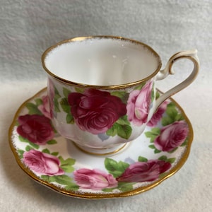 Royal Albert Old English Rose Teacup and Saucer (#DCG767)