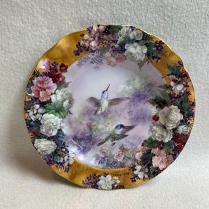 Bradford Exchange Lena Liu Delicate Treasures Ruffled Collector Plate - &#39;Bountiful Beauty&#39; - Hummingbirds/Flowers (#PLT764)