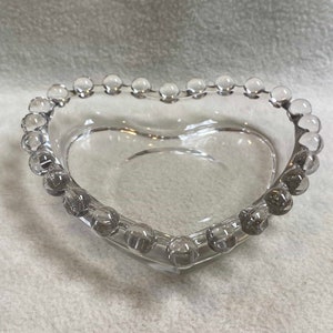 Vintage Imperial Candlewick Clear Glass Heart Dish (#DCG945)