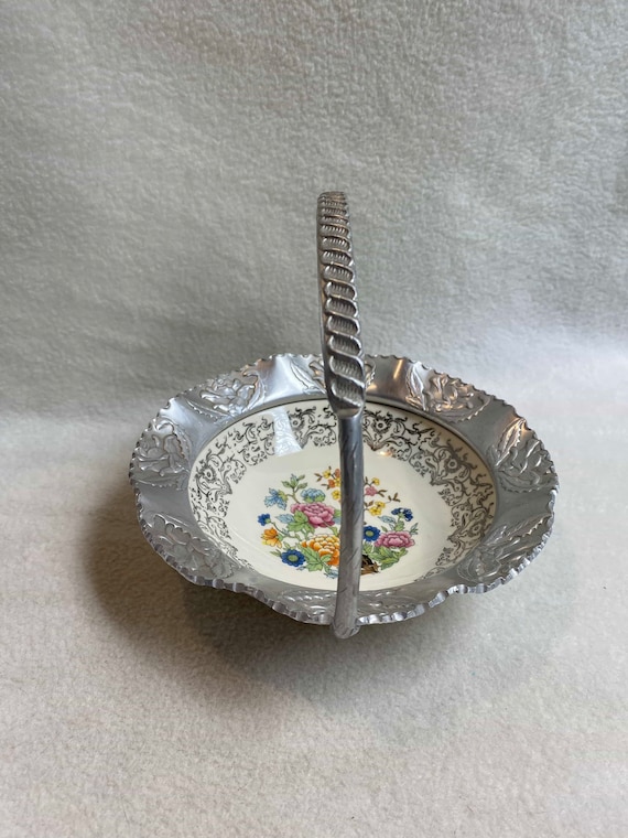 レア皿With Love - Various Artists S. KIRK & SON 925 STERLING SILVER HANDMADE REPOUSSE FLORAL