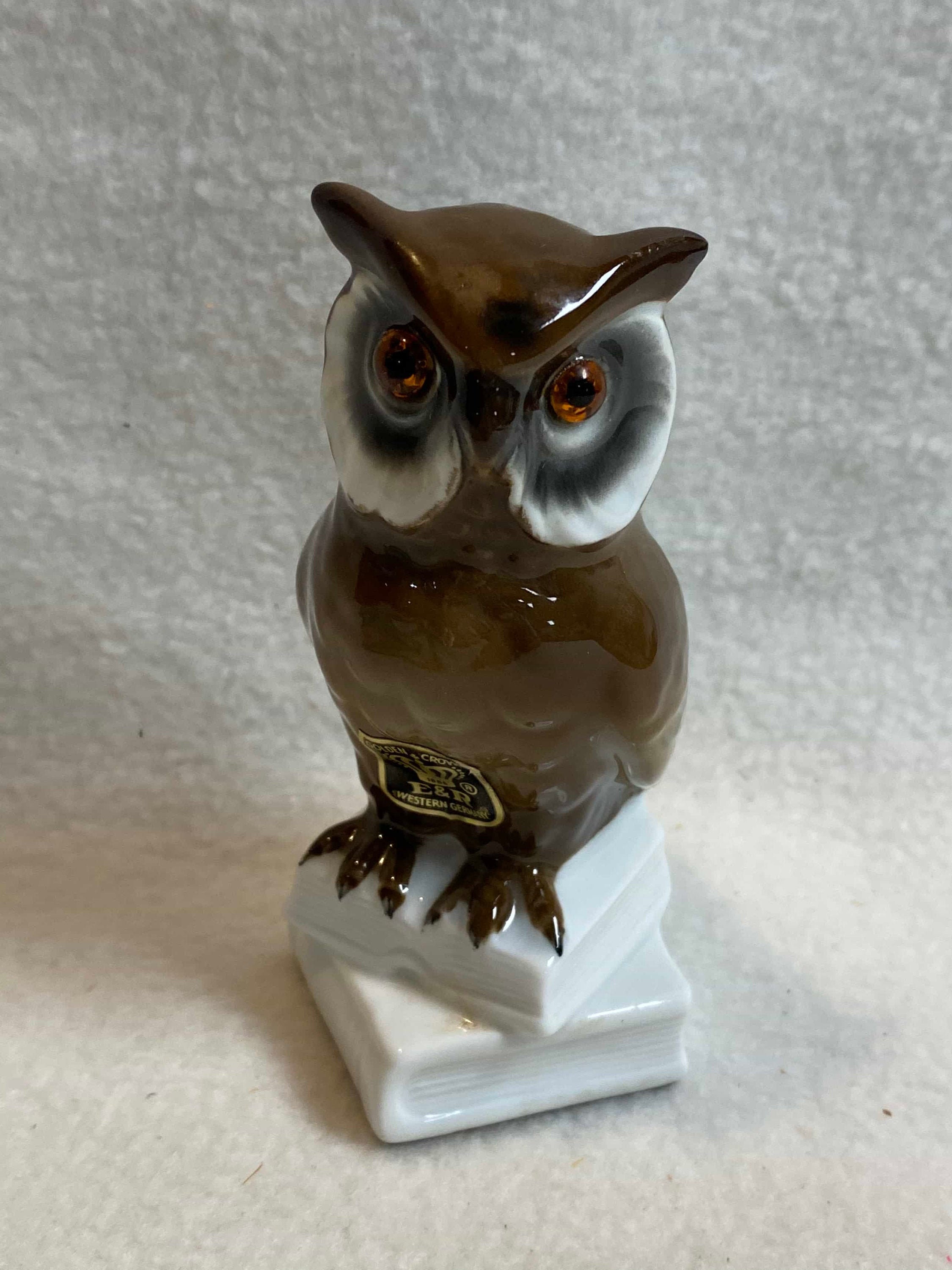 E&R Golden Crown Owl With Orange Eyes - Western Germany (#BCD216