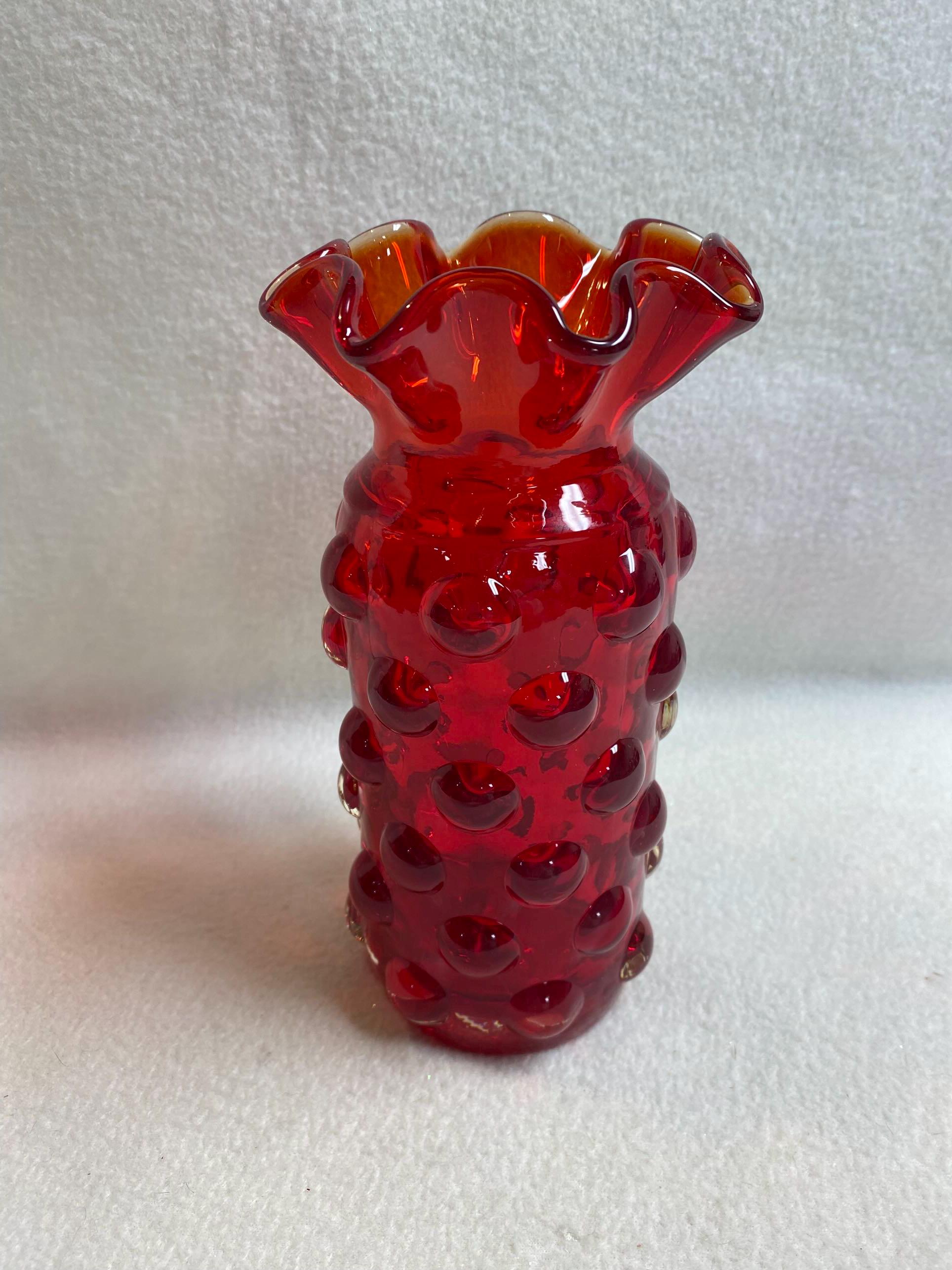 Ruby⭐︎　バサヨ Vintage Ruby Red Bubble Glass Vase (#VTT159) - Etsy