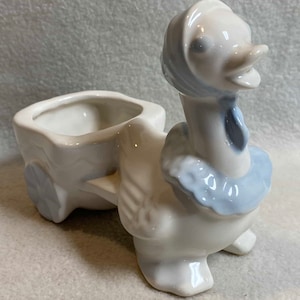 Vintage Duck Pulling Cart Garden Planter (#PLA338)