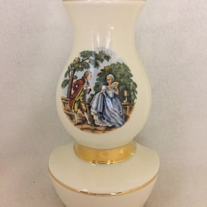 Victorian Oil Lamp Wall Pocket (#WP015)