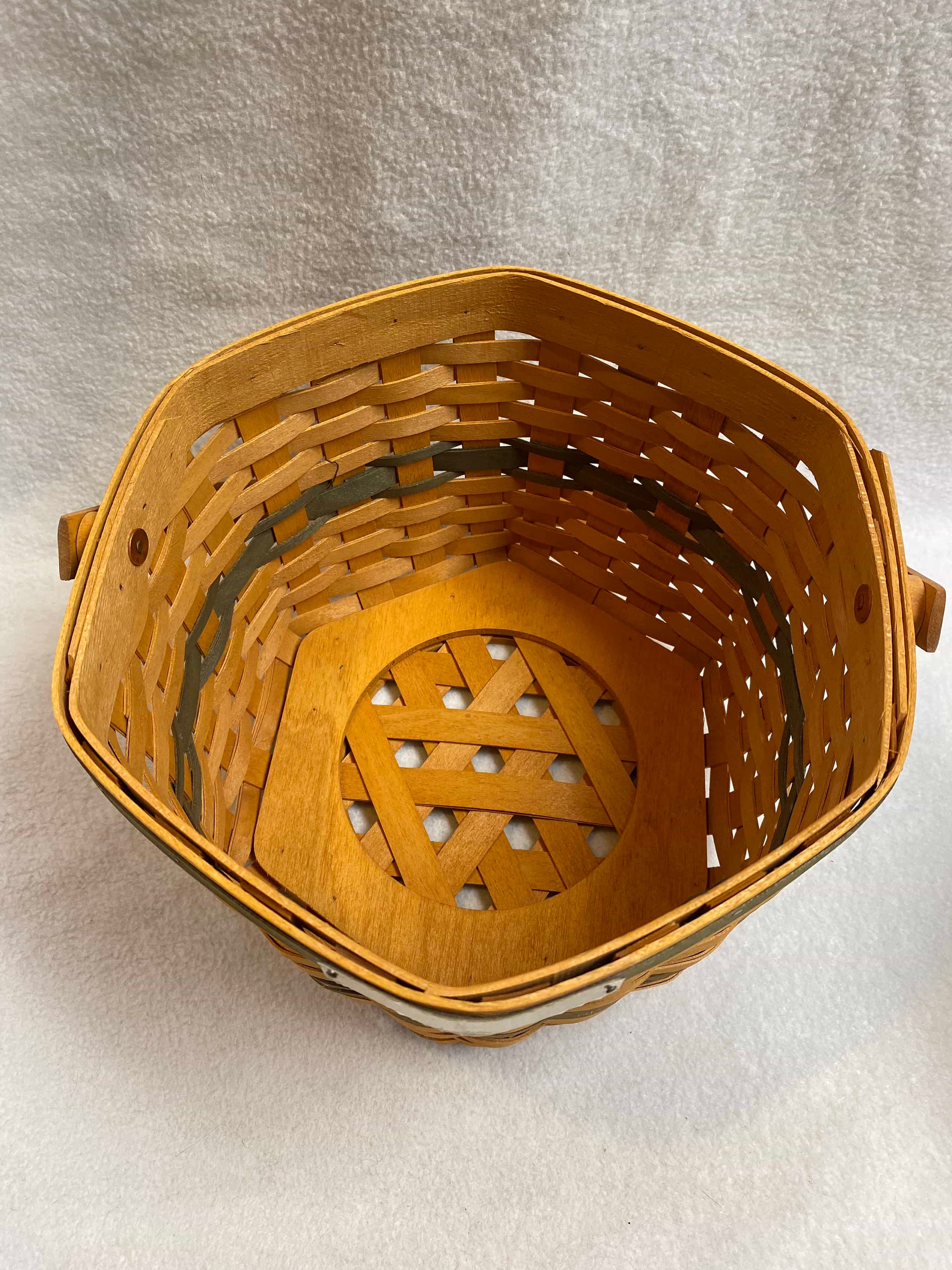 Longaberger 1997 Christmas Collection Snowflake Basket With Wooden