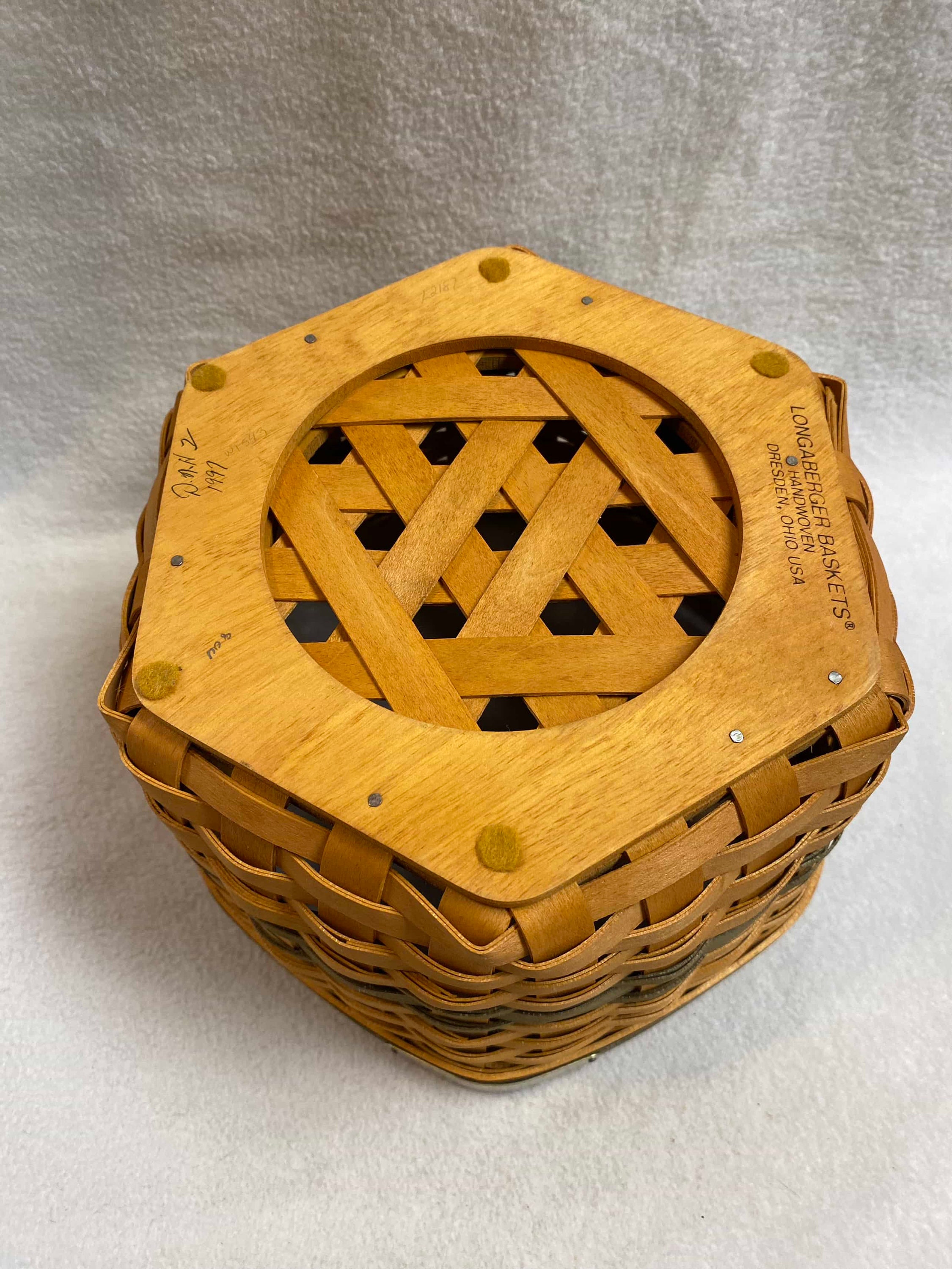 Longaberger 1997 Christmas Collection Snowflake Basket With Wooden