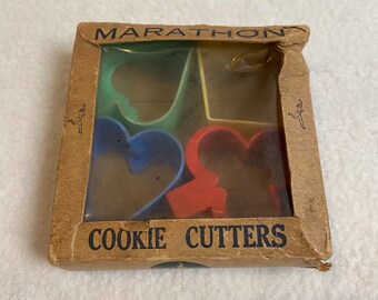 Marathon Oil Advertising - Card Suit Cookie Cutters - In Original Box (#EE210)