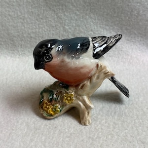 Vintage Beswick Bullfinch Bird Figurine (#BCD848)