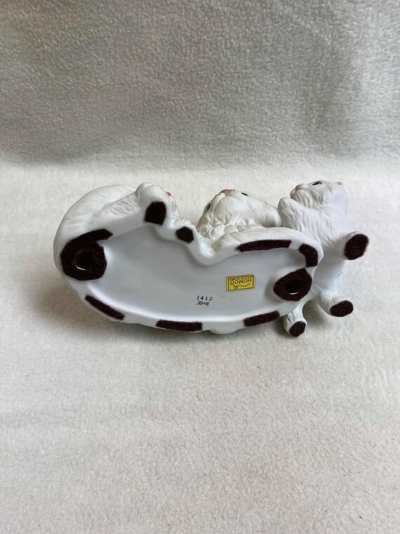 Vintage Homco White Persian Mama Cat With Two Kittens Figurine