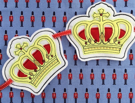 Post box London Taxi Crown ITH British Icon Series Bunting Design Pack1 Machine Embroidery London Guard and Spearhead Bunting.