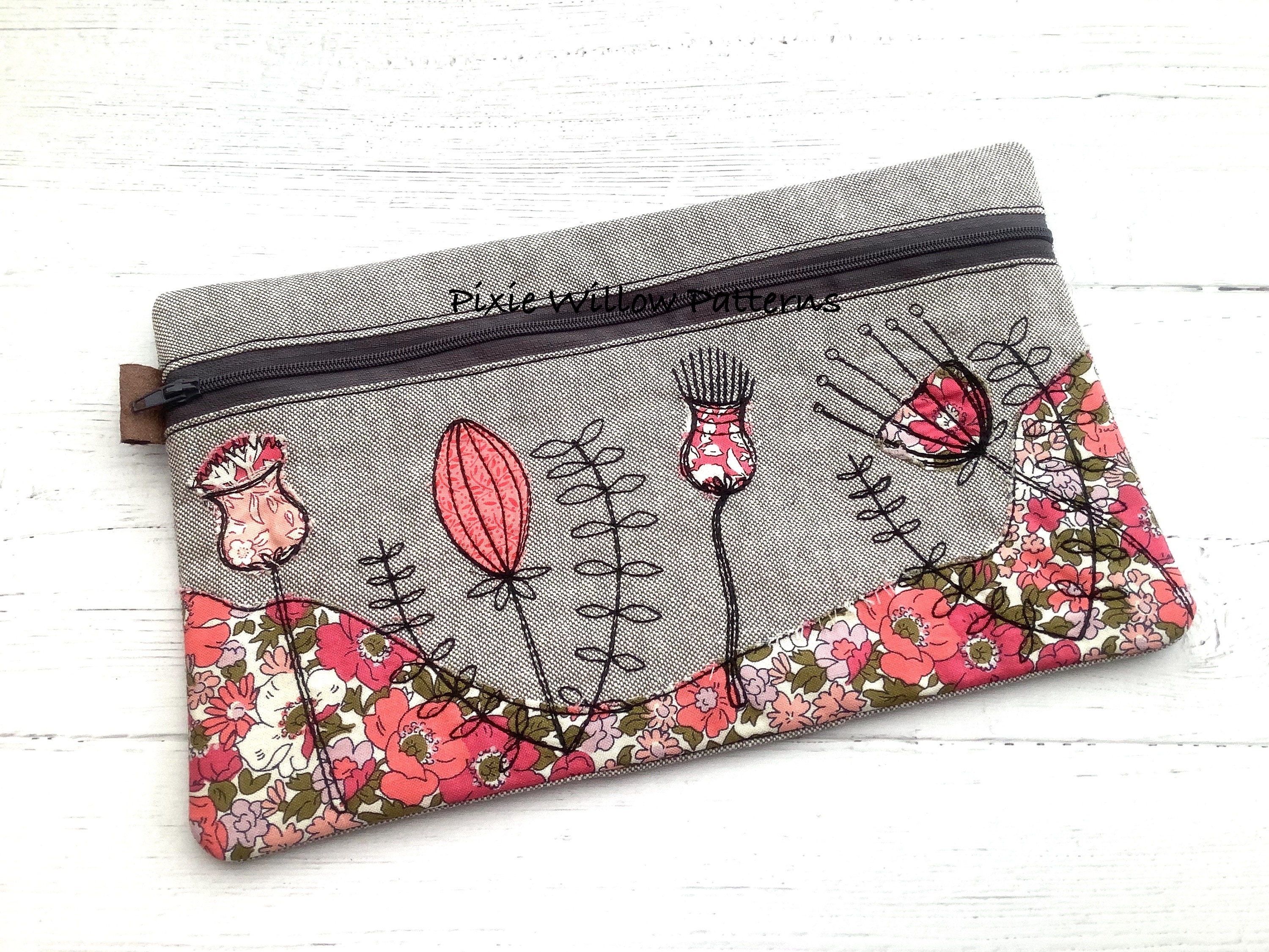 ITH Bag / Pouch. In-the-hoop Zipper Bag From the 