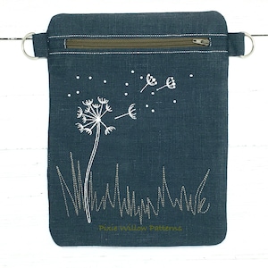 ITH Ritszak met Paardebloem Borduurwerk en lipjes op de rits. In het Hoop Bag patroon (185) in 3 maten. Voor 5x7, 6x10 en 8x12 Hoepels