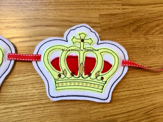 Post box London Taxi Crown ITH British Icon Series Bunting Design Pack1 Machine Embroidery London Guard and Spearhead Bunting.