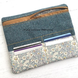 ITH Wallet / Purse for 8x12 hoops. In the hoop quilted zipper purse made in two hooping. Machine Embroidery Pattern by Pixie Willow Pattern