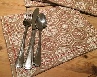 ITH quilted Mat Set - Placemat, Coaster & Mugrug with border, 4x4, 5x7, 6x10, 8x12 and 9x12 by Pixie Willow Patterns