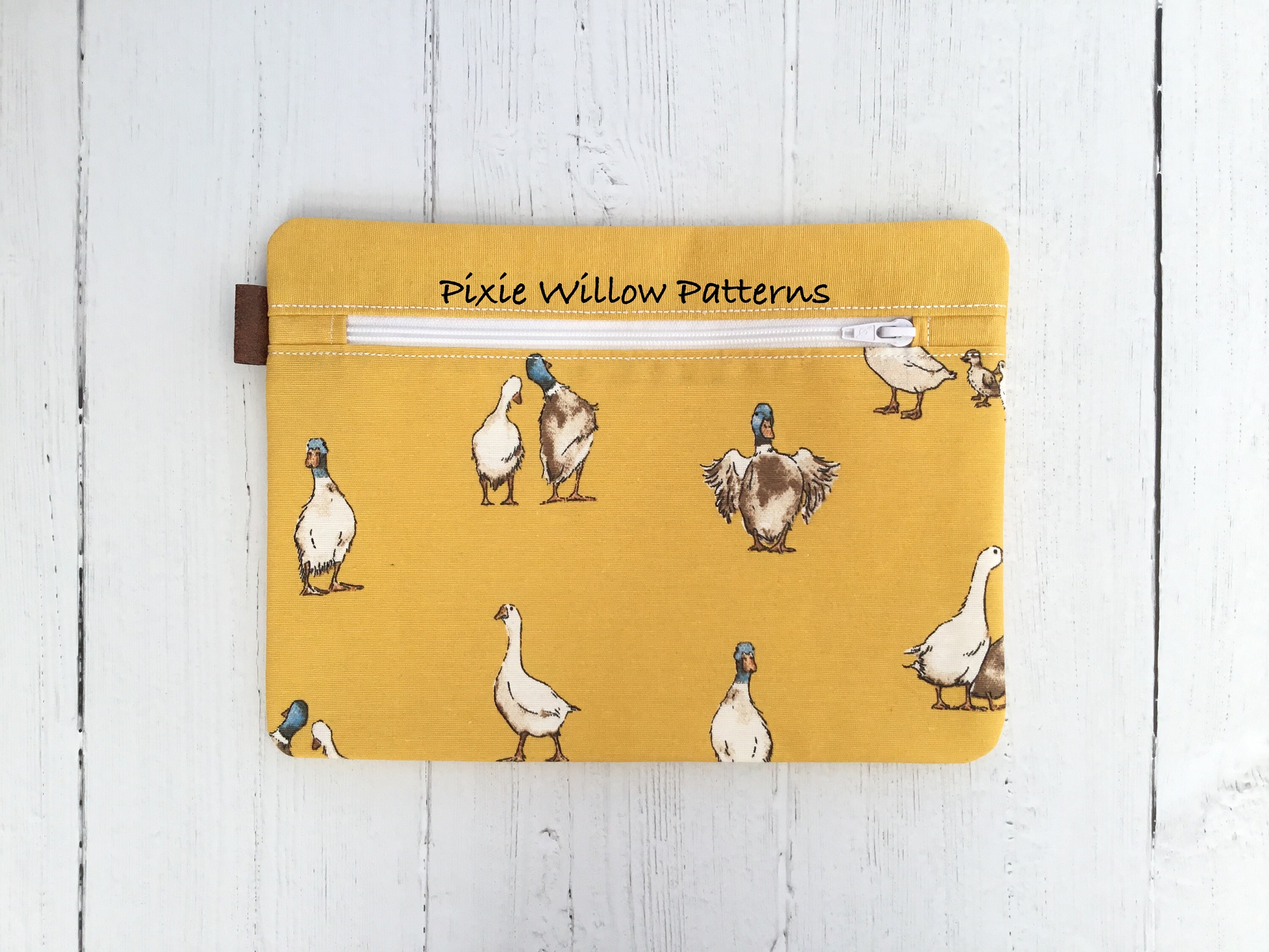 ITH Zipper Bag With Tab Tops in 4 Sizes. Machine Embroidery Etsy UK