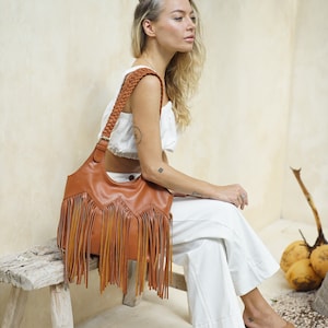 Monedero de piel marrón con flecos, bolso con flecos estilo western