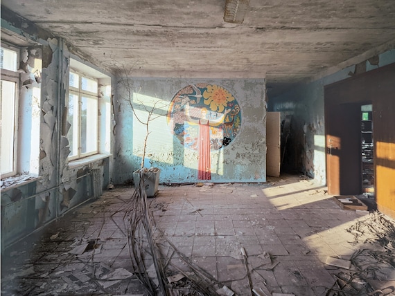 Robert Polidori - Zones of Exclusion: Pripyat and Chernobyl