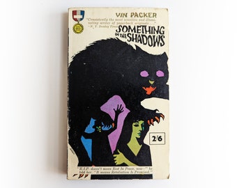 Vin Packer - Something in the Shadows - horror vintage paperback book - 1962