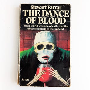 Stewart Farrar - The Dance of Blood - Arrow horror occult vintage paperback book - 1977