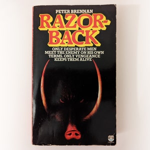 Peter Brennan - Razorback - Fontana horror vintage paperback book - 1982