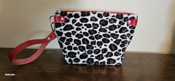 Leopard Print Bag, Leopard Print Clutch,  Crossbody, Makeup Bag.  Plush Faux Fur.