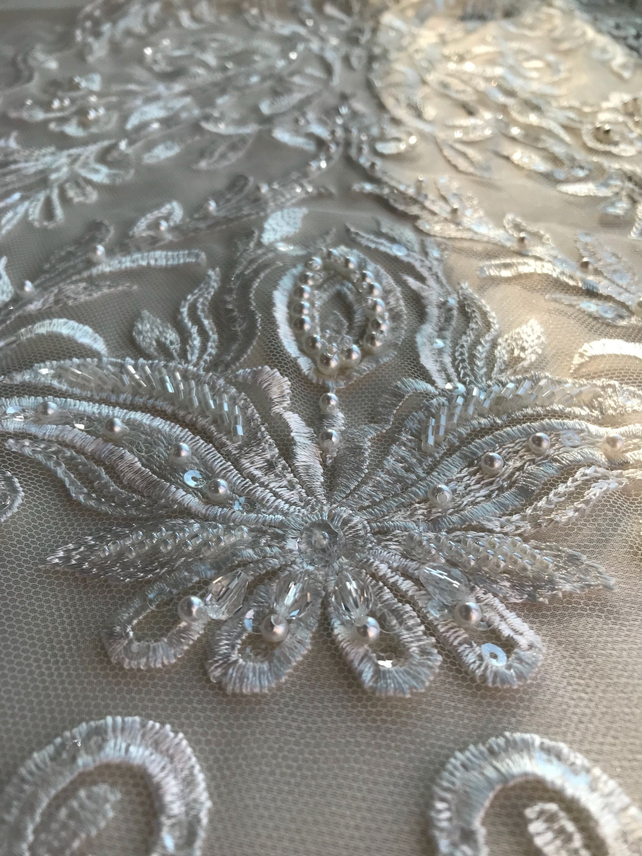 Robe de mariée en perles GAYCHUN broderie tissu dentelle Robe GAYCHUN de mariée en perles GAYCHUN Robe broderie tissu dentelle 1a441d