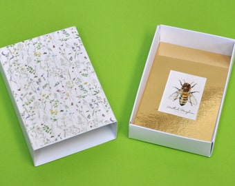 Bienenwiese / Biene, innen 3 Motive zur Auswahl Ackerhummel Erdhummel Honigbiene - Schachtel, Geschenkschachtel, Gutschein oder Geldgeschenk