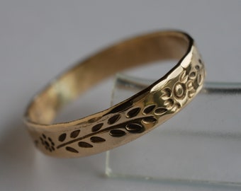 customizable bronze ring for men and women, engraved with solar and plant motifs - personalized gift for men and women