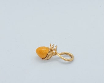 Ole Lynggaard Sprout Pendant with amber